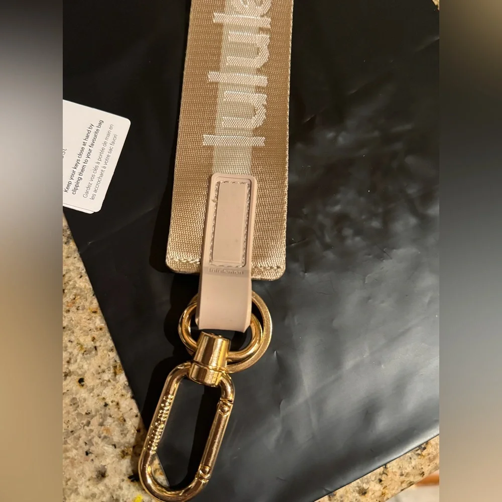 Lululemon never lost Keychain